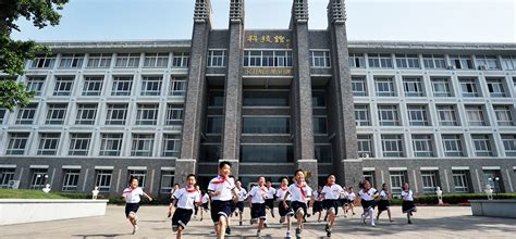 宁波市海曙第二外国语学校考察团来阳光实验学校考察