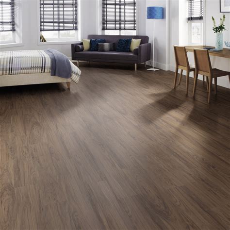 Ultimate Guide to Buying Waterproof Flooring - Flacks Flooring