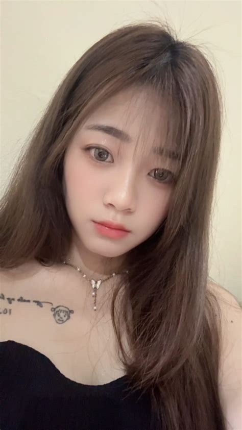 欣欣子👧🏻₁₇.₀₆ | 泥說只跟窩玩 是尊嘟假嘟🤪 | Instagram