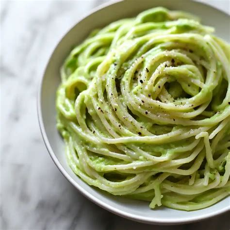Healthy Creamy Avocado Pasta Recipe (20-Minutes)