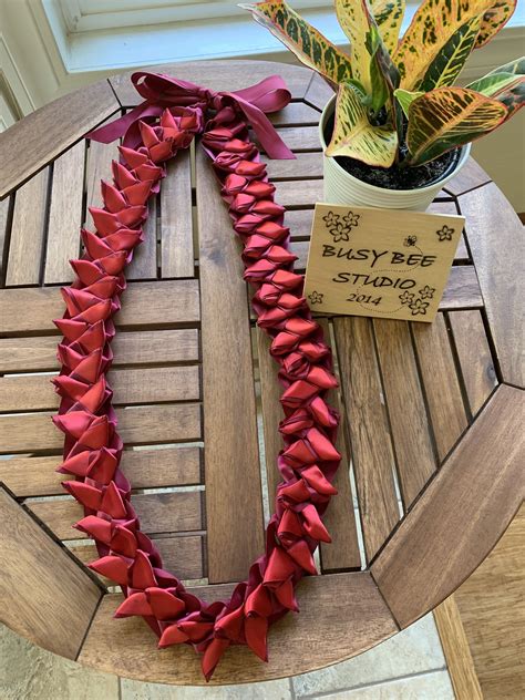 Samoan Ula Fala Inspired Ribbon Lei - Etsy | Ribbon lei, Graduation leis diy ribbons, Graduation ...