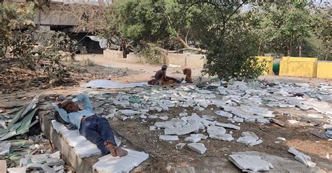 SC halts demolition of homeless shelters in Delhi