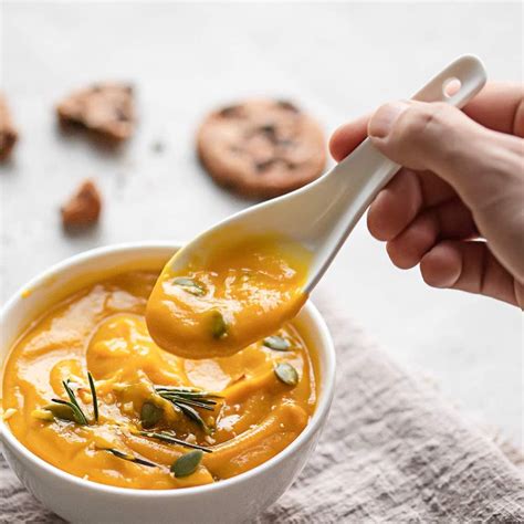 Buy DOWAN Ceramic Soup Spoon, Soup Spoons for Wonton Pho Miso Ramen ...