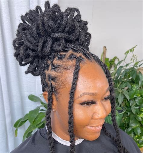 FASHIONDREADS™️ By Nappstar on Instagram: “Flower Petal High Bun ...