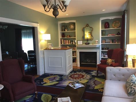 BEECH TREE INN AND COTTAGE (Newport) - B&B Reviews, Photos, Rate ...