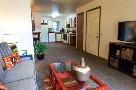 Home | University Court Apartments in Ellensburg, WA