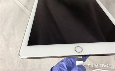 ipad的显示充电状态，无法开机。哪位大神来指教啊？！_百度知道