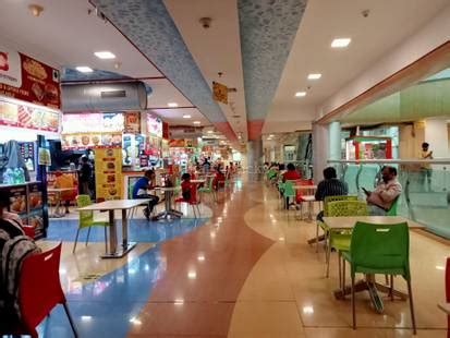 Raghuleela Mega Mall in Kandivali West, Mumbai: Price, Brochure, Floor ...
