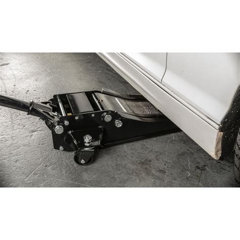 TotalPro 3 T Floor Jack | AutoZone