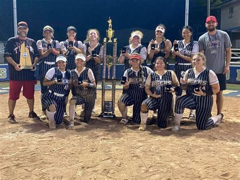 Local Circleville Softball League Goes Undefeated in National ...