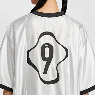 Nike Sportswear Women's Short-Sleeve Graphic Jersey Top. Nike IN