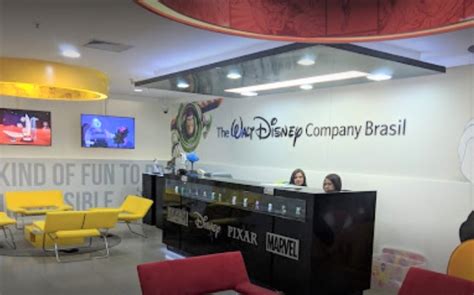 Como é trabalhar na DISNEY. Vagas e Carreira na Disney