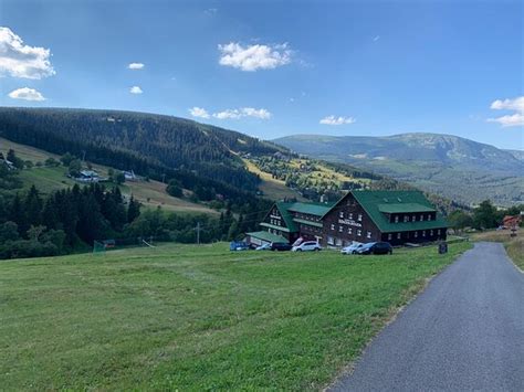 HORSKY HOTEL ZIZKOVA BOUDA (Pec pod Snezkou) - Hotel Reviews, Photos ...