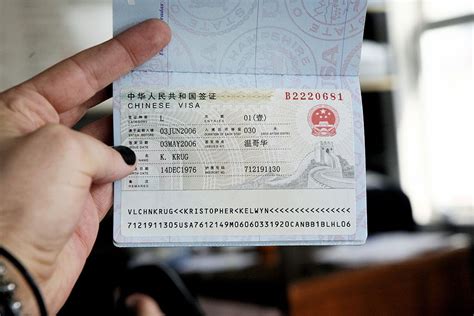 Old PRC visas and a residence permit from 2001 and 2018 : r/PassportPorn