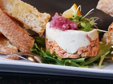 Steelhead Bar & Grille