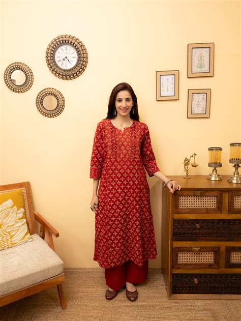 Jaipur Kurta Brand | Cotton & Handloom Kurtas for Women – Vari Jaipur