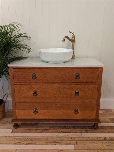 Restored and repurposed vintage vanity unit – Artofit