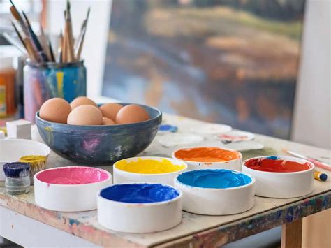 Need a New Hobby? Egg Tempera Painting Is Creative, Messy, and Fun ...