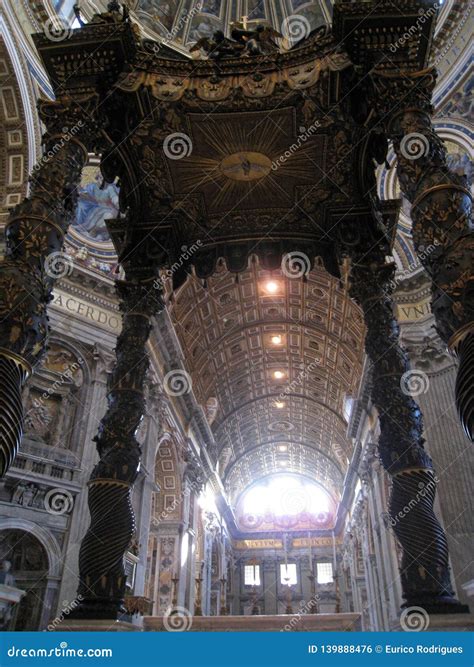 Vatican Main Altar, St. Peter`s Baldachin Editorial Photo - Image of ...