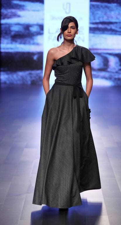 Cocktail Dresses trending on the Fashion Radar - Ciceroni