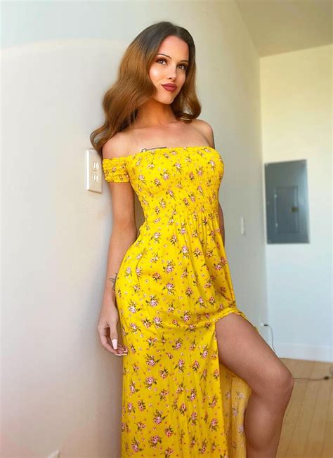 Carrie Emberlyn | 男扮女装祭典/男性が装う女性