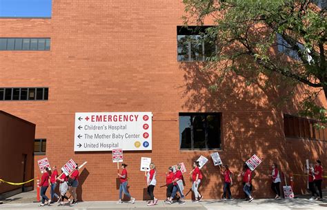 15,000 nurses launch historic 3-day strike at hospitals across Twin Cities, Duluth - Minnesota ...