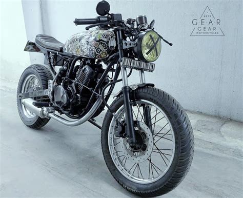 Bajaj Pulsar 220 Modified: Examples, Images, Builder's List