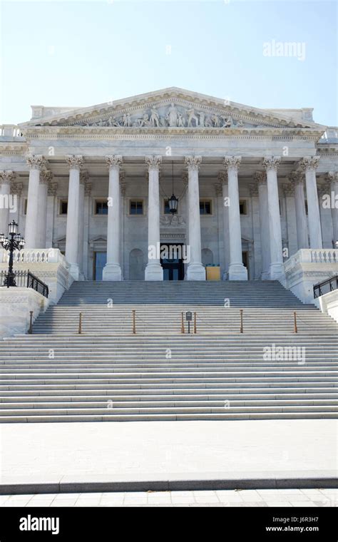 Senate Simple Drawing 的图像结果