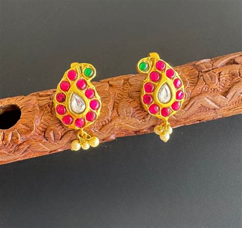 Gold tone pink-green kundan jadau mango bugadi earrings dj-51148 ...