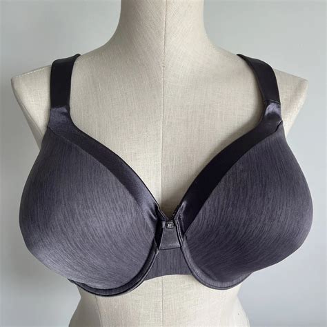 40dd Breast Size