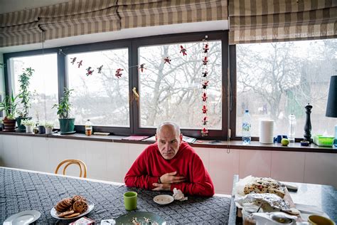 Reporters. | Men Looking for Men — Reporters.