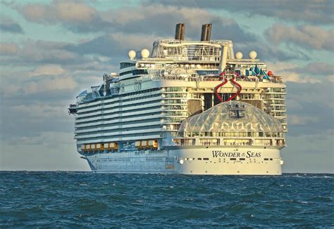 No, You Can’t Give a Sales Pitch to Other Guests on a Cruise - Luxury Cruising