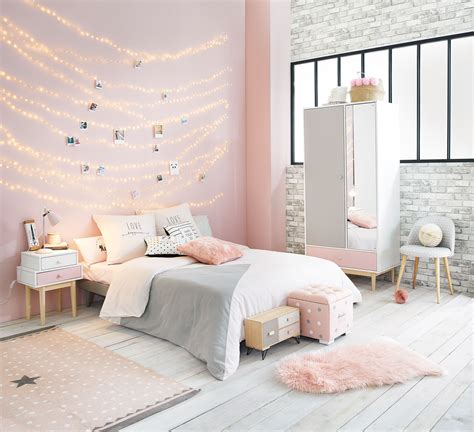 Pink, white and grey girl's bedroom | Maisons du Monde | future room ...