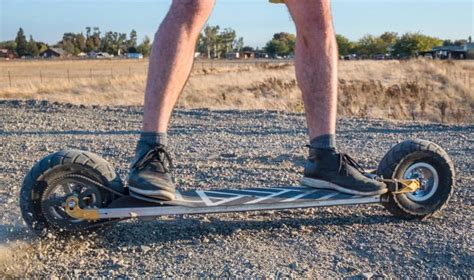 Электроскейт Speedboard потягается в скорости с автомобилем — Teletype