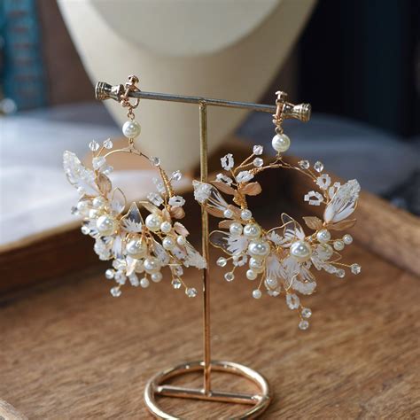 Juliana Earrings – The Vintage Snob