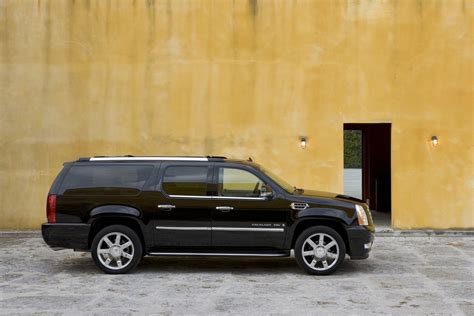 2007 Cadillac Escalade Image. Photo 16 of 36