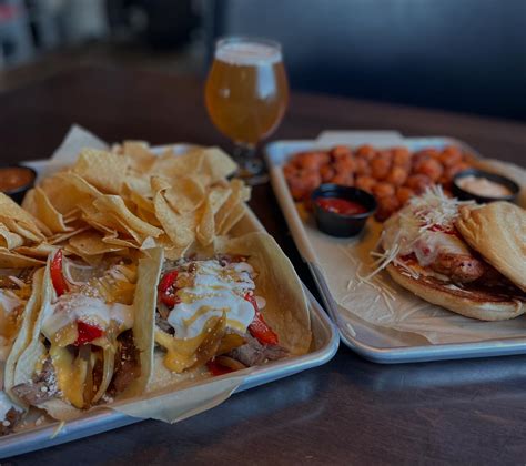 Lakeville Brewing Co (@lakevillebrewing) • Instagram photos and videos