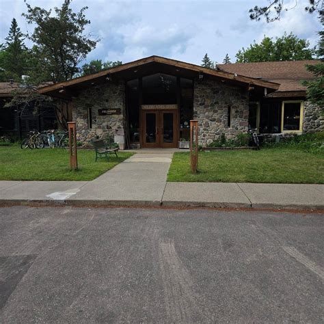HOLIDAY ACRES RESORT (Rhinelander) - Hotel Reviews, Photos, Rate ...