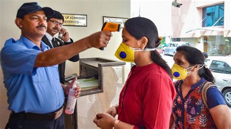 Covid-19 in India: 3 dead, 139 infected; 85 trains cancelled; Bengal ...