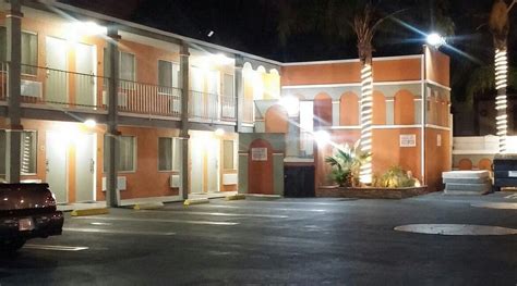 AQUA VENTURE INN LONG BEACH - Hotel Reviews, Photos, Rate Comparison ...