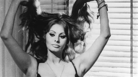 Belly Button Female Hair