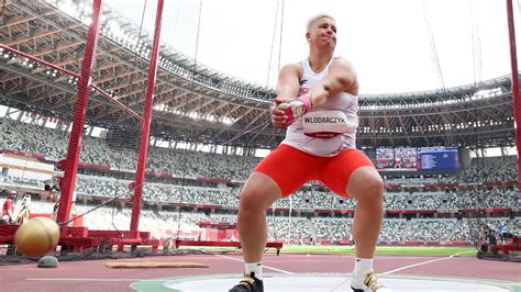 Anita Wlodarczyk, USA's DeAnna Price move to hammer final | NBC Olympics