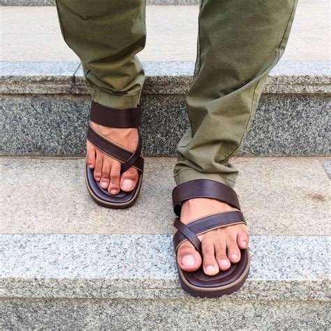 Wild Dark Brown – The Madras Trunk