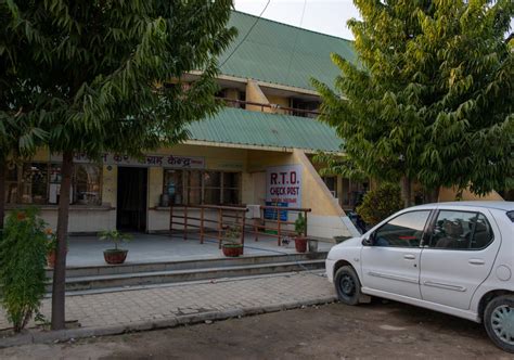 Vehicle Ownership Transfer: Why It’s Important and How to Do It