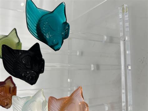 Lalique 8 Fish Multicolored and Lucite Box Aquarium For Sale at 1stDibs