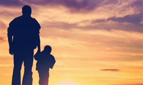 家长会上一位父亲的演讲火了：接受孩子的现在，别把相互折磨当做幸福