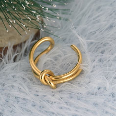 Buy Golden Embrace Knot Ring online- Palmonas – PALMONAS