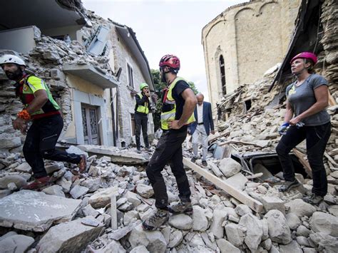 Italy earthquake: Death toll reaches 159 as 6.2 magnitude quake wreaks ...