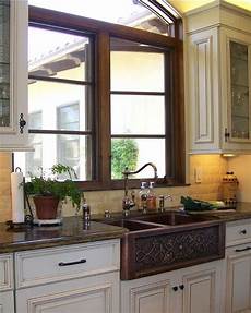Farmhouse Kitchen Sinks Practical Nostalgic Cook by Farmhouse Kitchen Sinks For The Practical And Nostalgic Cook Farmhouse Kitchen Sinks Practical Nostalgic Cook