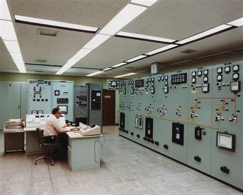 Electrical Control Room 的图像结果